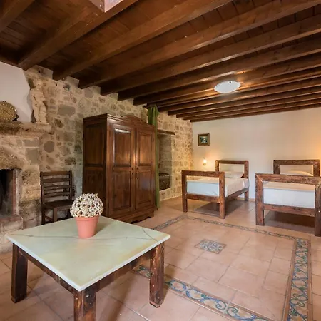 Secret Garden - Old Town